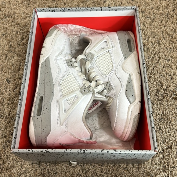 Jordan 4 Retro White Oreo - Picture 13 of 14
